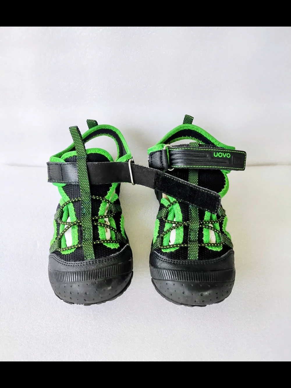 UOVO Kids Summer Water Sandals in black and green, Size 12 (30)